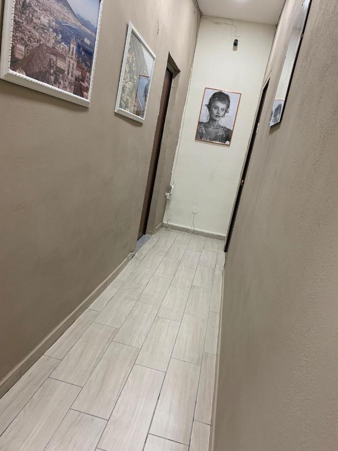 B&B Spaccanapoli A Due Passi Da Via Tribunali Экстерьер фото