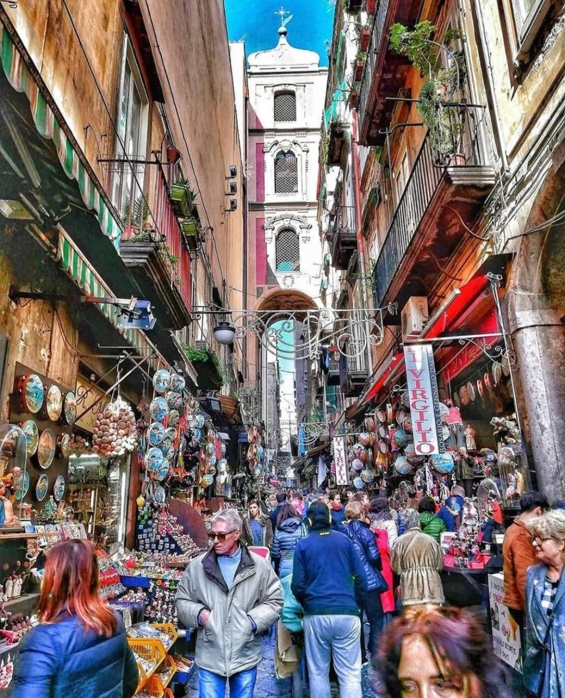 B&B Spaccanapoli A Due Passi Da Via Tribunali Экстерьер фото